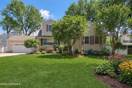 1611 Oak Glen Rd, Toms River, NJ, 08753-3024 | Card Image