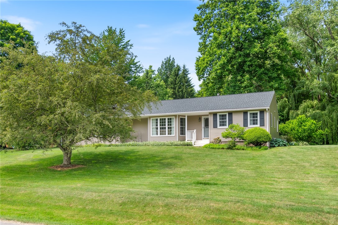 Birchwood Ln, Sodus, NY 14551