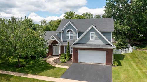 2045 Meagans Way, Twin Lakes, WI, 53181-8806 | Card Image