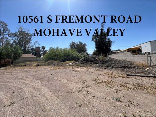 10561 S Fremont Rd, Mohave Valley, AZ, 86440-9635 | Card Image