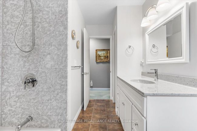 197 Chatterton Valley Cres, House other with 3 bedrooms, 2 bathrooms and 6 parking in Foxboro ON | Image 19