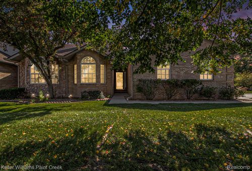 170 Cherry Hill Pointe Dr, Canton, MI, 48187-5327 | Card Image