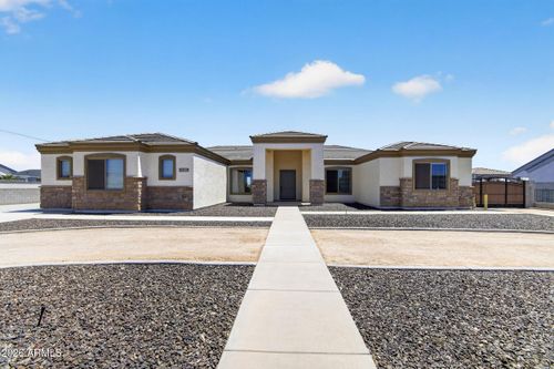 5317 E Lonesome Dove Trl, San Tan Valley, AZ, 85140-8207 | Card Image