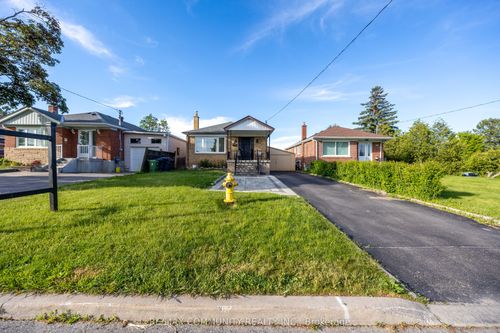 45 Barrymore Rd, Scarborough, ON, M1J1W4 | Card Image