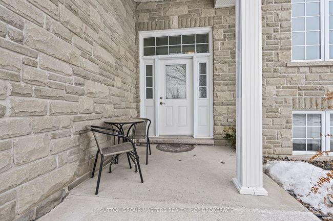2017 Swanfield St, House other with 3 bedrooms, 2 bathrooms and 2 parking in Kingston ON | Image 4