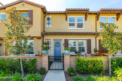 28744 Jardineras Dr, Valencia, CA, 91354 | Card Image
