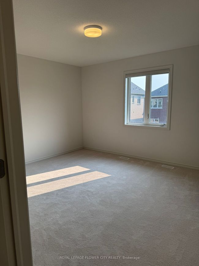 32 Twinleaf Cres, House other with 5 bedrooms, 5 bathrooms and 6 parking in Tottenham ON | Image 10