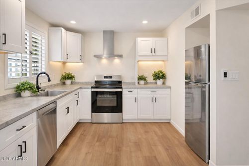 4-6735 N 16th St, Phoenix, AZ, 85016-1057 | Card Image