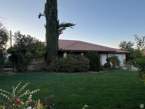 865 Lava Flow Dr, Santa Clara, UT, 84765-5605 | Card Image