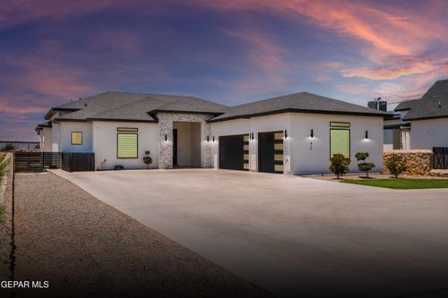417 James St, El Paso, TX, 79915-4868 | Card Image