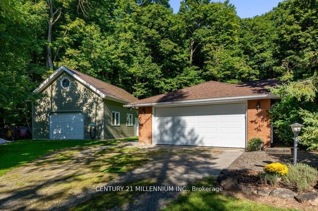 1264 Olde Base Line Rd, House other with 3 bedrooms, 2 bathrooms and 10 parking in Terra Cotta ON | Image 32
