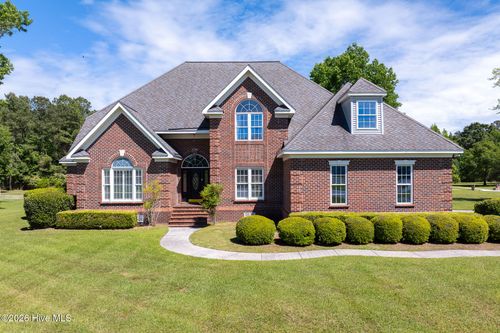 305 Harvest Dr, Jacksonville, NC, 28540-3812 | Card Image