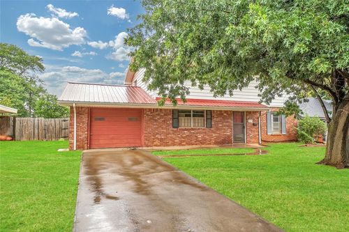 113 E Hillcrest Lane, Hobart, OK, 73651 | Card Image