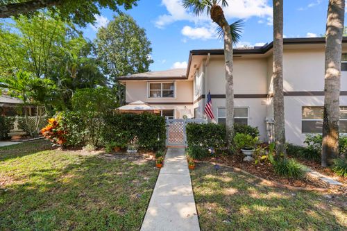 b-31 Clinton Ct, Royal Palm Beach, FL, 33411-8637 | Card Image
