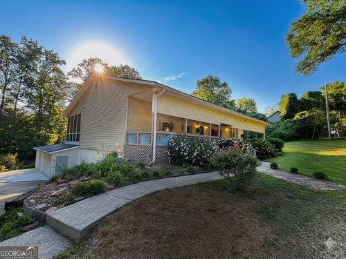 817 Brookside Dr, winder, GA, 30680-2868 | Card Image