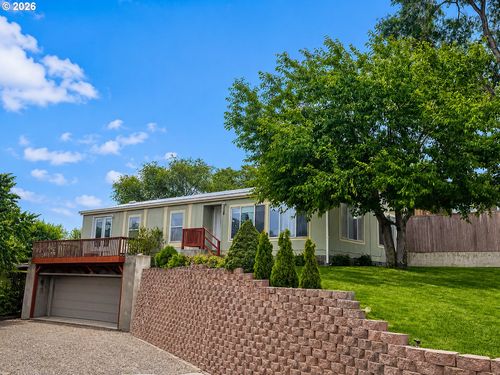 916 Sw Isaac Ave, Pendleton, OR, 97801 | Card Image