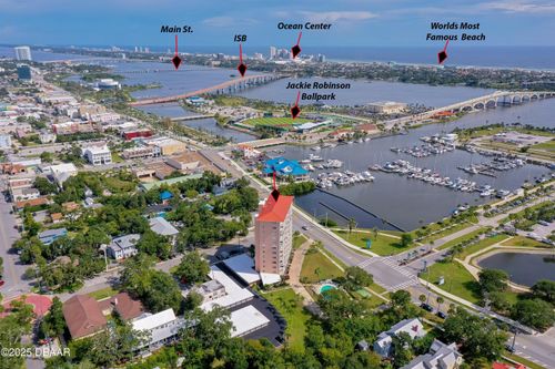 240-701-404 S Beach St, DAYTONA BEACH, FL, 32114-5036 | Card Image