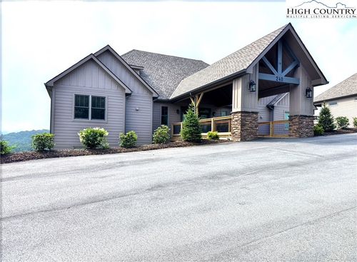 19a-240 Ridgeline Dr, Sugar Mountain, NC, 28604-9868 | Card Image