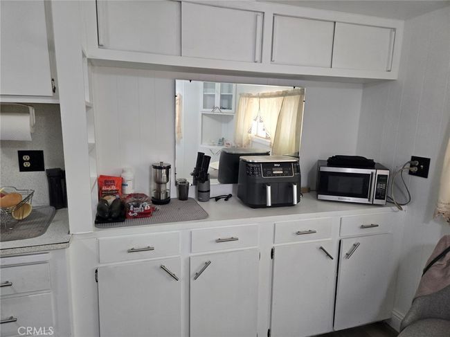 SPC-166 - 301 E Foothill Blvd, Home with 2 bedrooms, 1 bathrooms and 2 parking in Pomona CA | Image 8