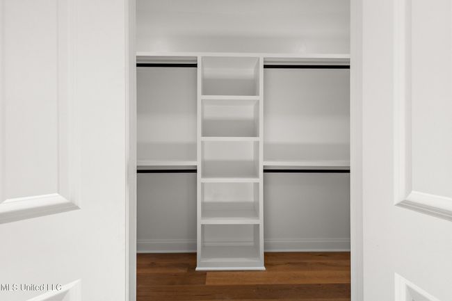 Hackberry | Image 23