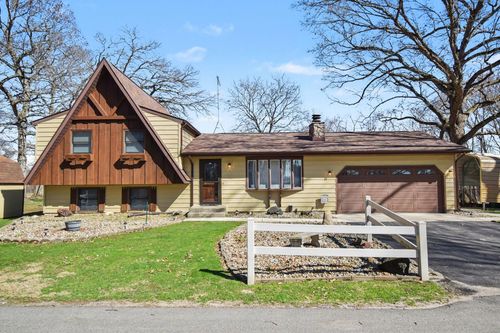 7529 E 400 S, Walkerton, IN, 46574-9431 | Card Image