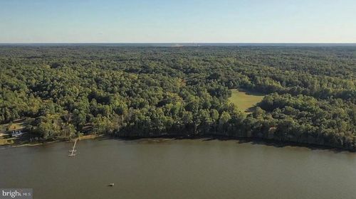 6033 Whipsawason Rd, KING GEORGE, VA, 22485-7745 | Card Image