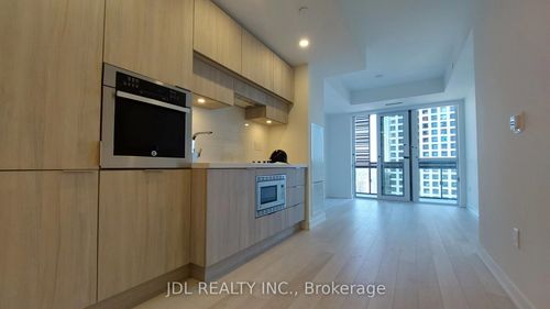 1601-39 Roehampton Ave, Toronto, ON, M4P0G1 | Card Image