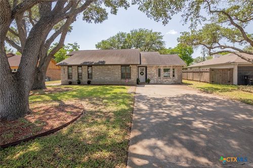 313 Pheasant Dr, Victoria, TX, 77905-0515 | Card Image