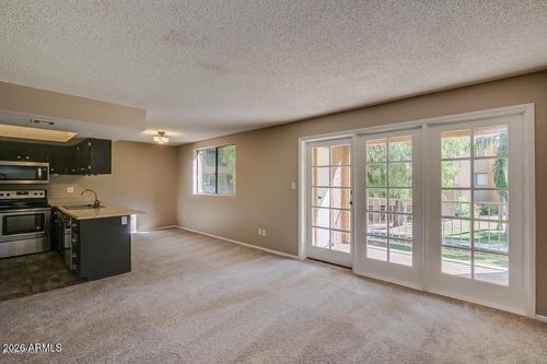 2015-18811 N 19th Ave, Phoenix, AZ, 85027-5285 | Card Image