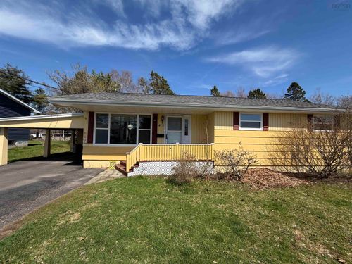 43 Maple Boulevard, Bible Hill, NS, B2N4N4 | Card Image