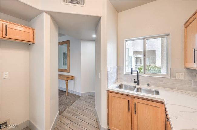 UNIT-104 - 2109 Echo Bay St, Condo with 3 bedrooms, 2 bathrooms and null parking in Las Vegas NV | Image 13