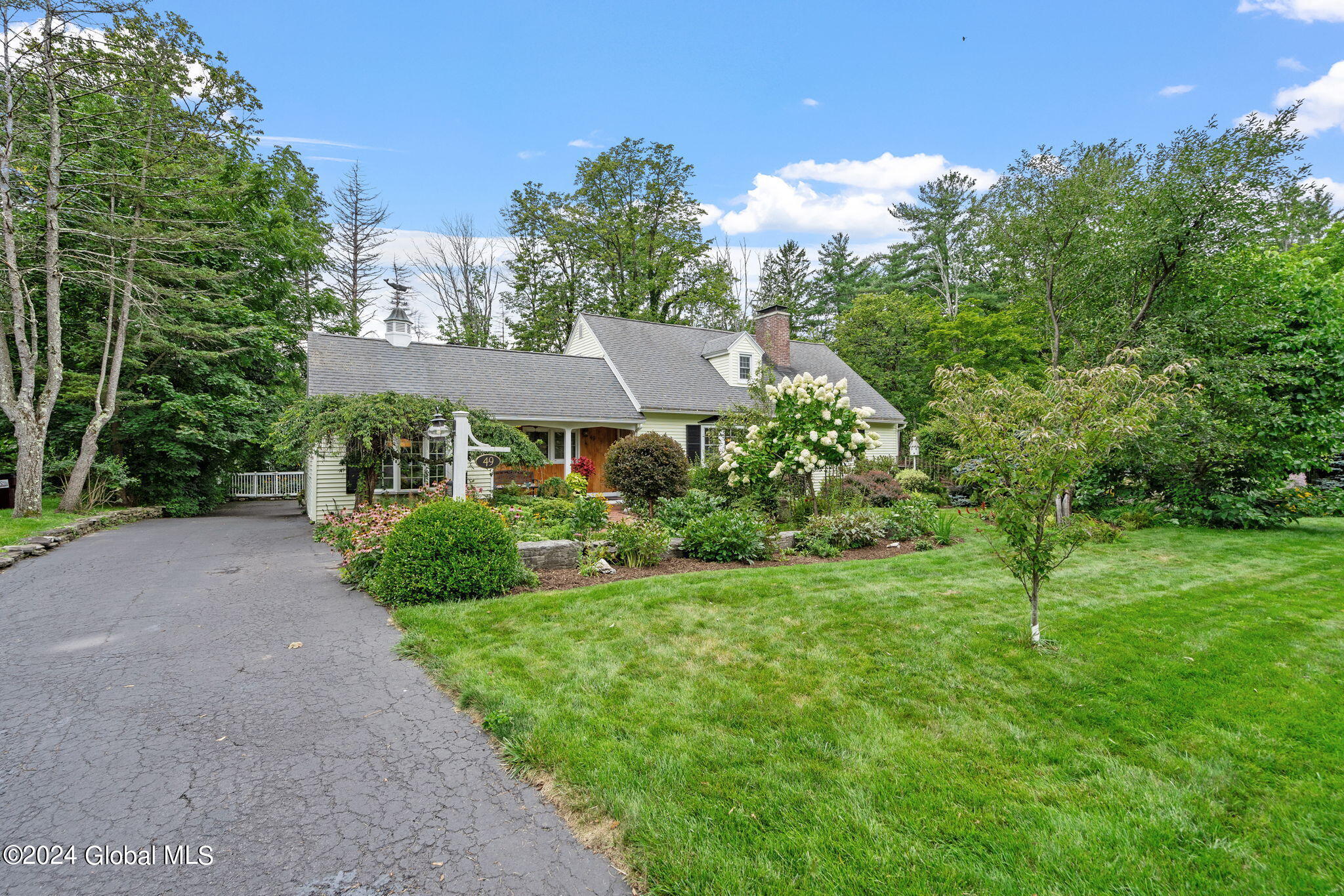 Herrick Ave, Delmar, NY 12054