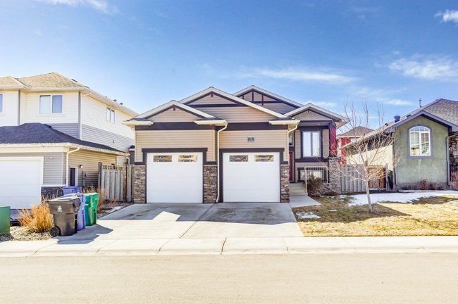 78 Riverine Lane W, Home with 5 bedrooms, 3 bathrooms and 4 parking in Lethbridge AB | Image 2