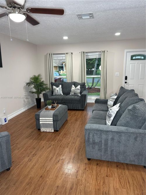 177 Dove Cir, Royal Palm Beach, FL, 33411-1702 | Card Image