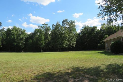 91 Winterberry Ln, Roanoke Rapids, NC, 27870-8482 | Card Image