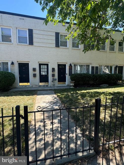 26-26 17th St Se, WASHINGTON, DC, 20003-1601 | Card Image