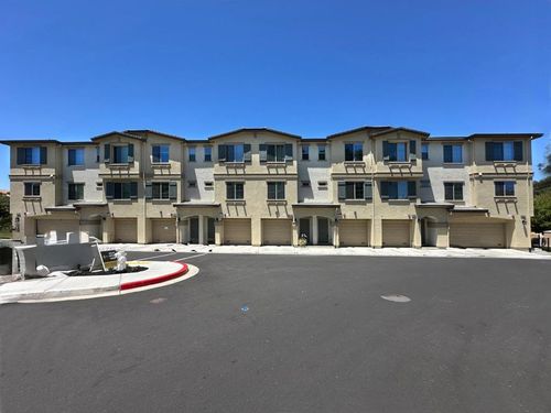 109 Laurel Knoll Dr, Martinez, CA, 94553-3928 | Card Image