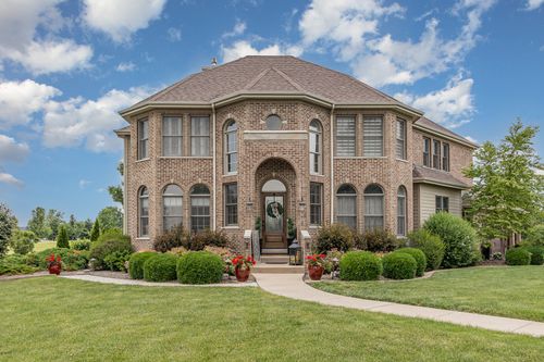 7659 Fairway Dr, Yorkville, IL, 60560-3248 | Card Image