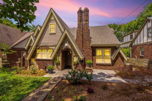 2706 Woodlawn Dr, Nashville, TN, 37212-5224 | Card Image