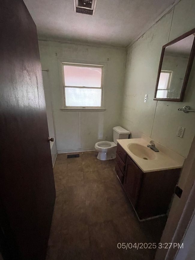 606 Kirby Rd, Home with 3 bedrooms, 2 bathrooms and null parking in Raven VA | Image 21