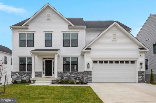 423 Meadow Creek Dr, BOWIE, MD, 20716-3584 | Card Image