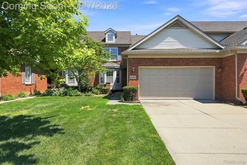 13469 Shire Ln, Southgate, MI, 48195-3179 | Card Image