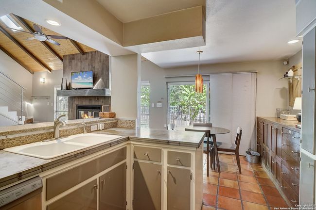 APT-44B - 8915 Datapoint Dr, Condo with 3 bedrooms, 3 bathrooms and null parking in San Antonio TX | Image 18