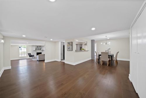 3046 Rotan Ln, Dallas, TX, 75229-4927 | Card Image