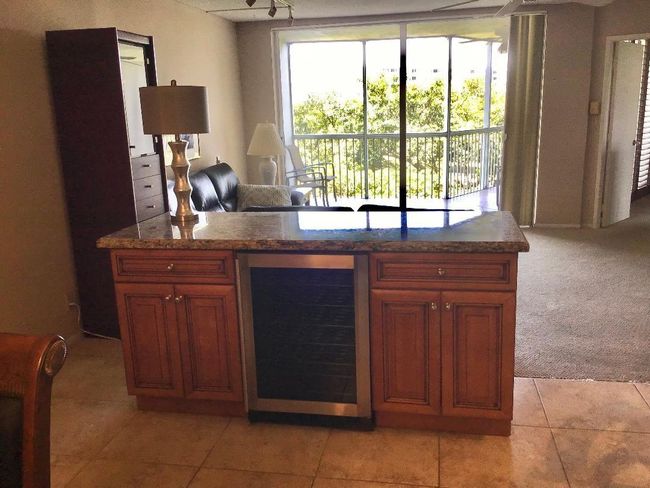 APT-608 - 2940 N Course Dr, Condo with 1 bedrooms, 2 bathrooms and null parking in Pompano Beach FL | Image 6