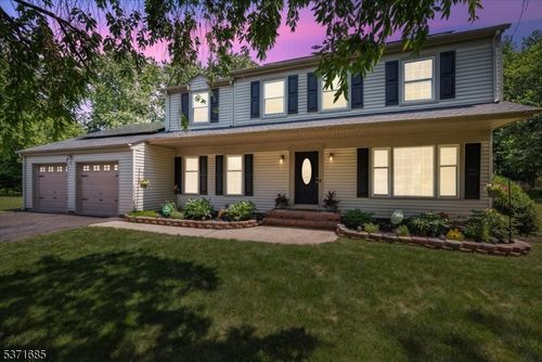 8 Grafton Ct, Hillsborough, NJ, 08844-2116 | Card Image