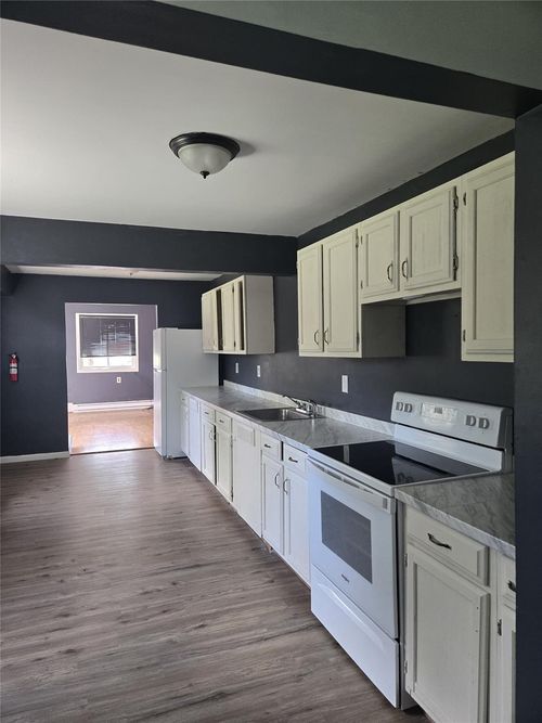 700-698 Bullville Rd, Montgomery, NY, 12549-1854 | Card Image