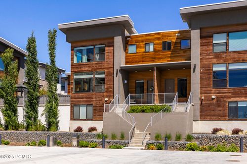 4-260 W 500 N, Salt Lake City, UT, 84103-1889 | Card Image