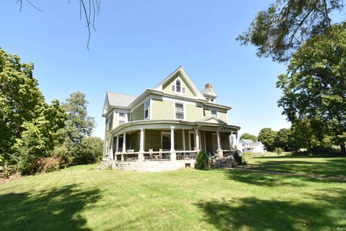 209 W 6th St, Earl Park, IN, 47942-8604 | Card Image