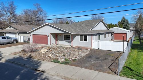 205 S Tschirley Rd, Greenacres, WA, 99016 | Card Image